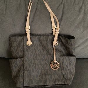 Michael kors tote